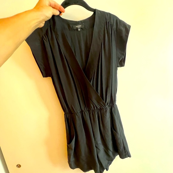 Silk Babaton romper, size XS - Picture 3 of 3